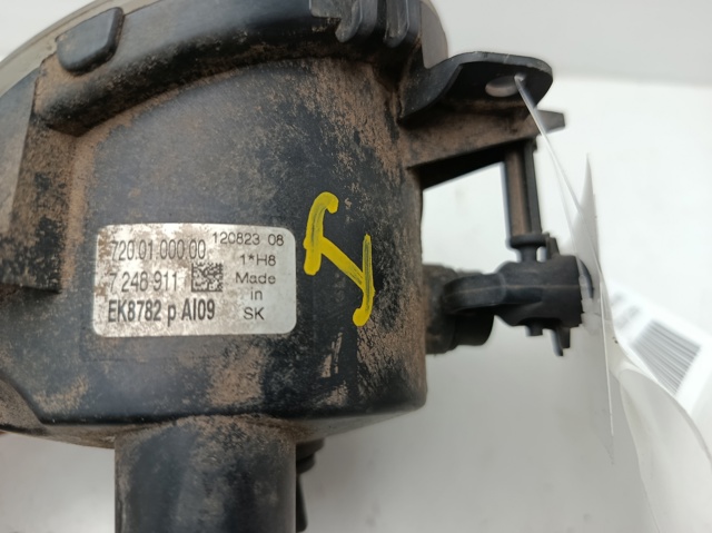 7248911 Faro antiniebla izquierdo  disponible Málaga