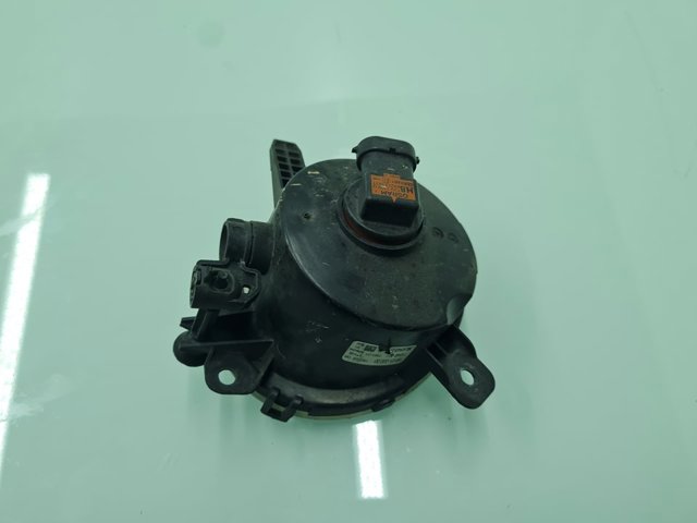 BMW 7248911 Luz antiniebla izquierdo  en stock Terrassa
