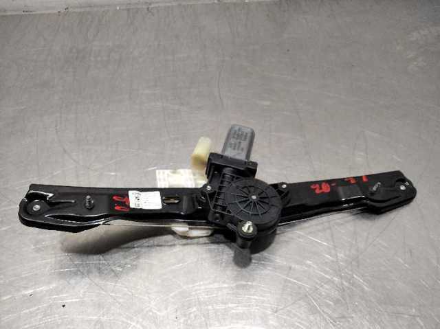 7351049 BMW