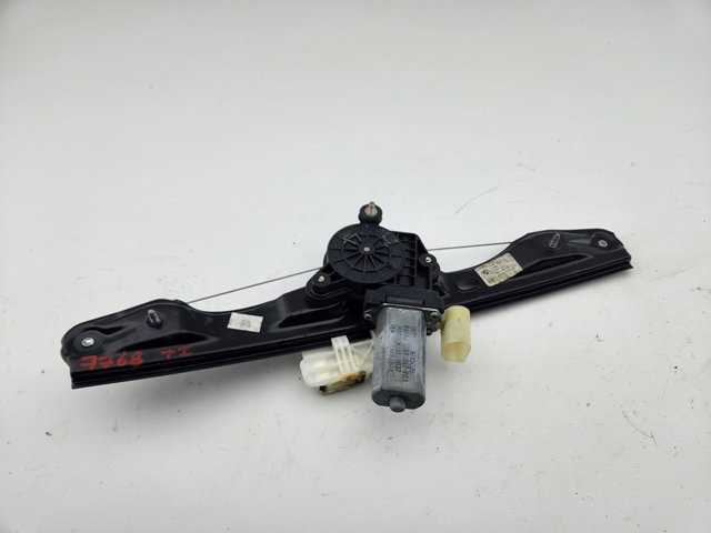 7351049 BMW