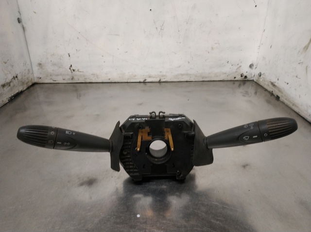 Mando bajo volante Fiat Punto II (1999-2012)