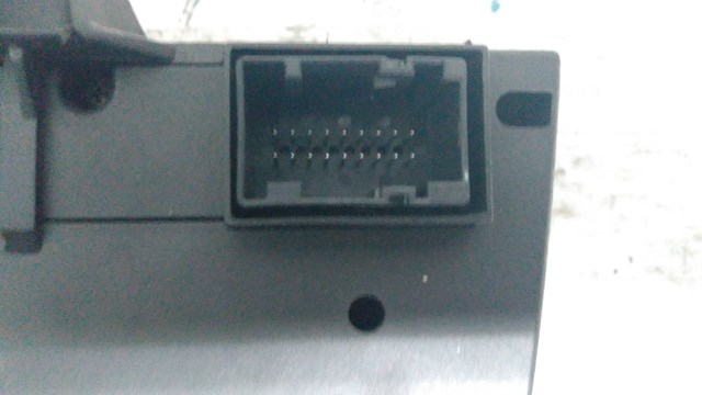 735319257 Unidad de control aire acondicionado  en stock Granada