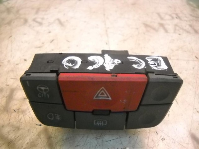 Interruptor warning para Fiat Panda II (169A)