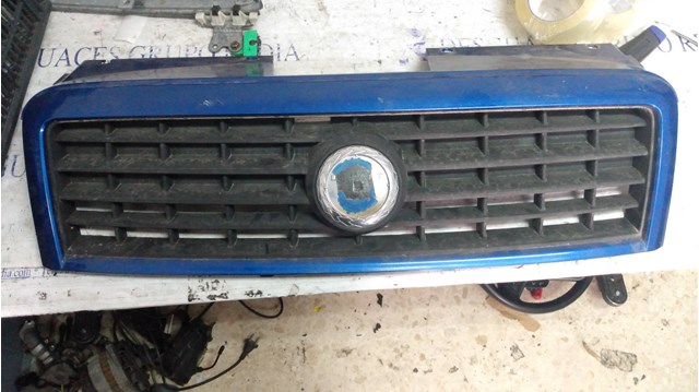 735395576 Parrilla del radiador  comprar en Zaragoza