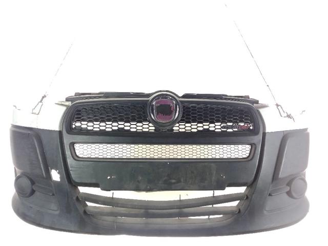 Paragolpes para Fiat Doblo 263