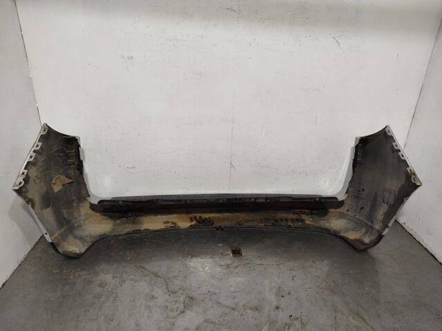 735497862 FIAT Parachoques trasero  en stock Huelva