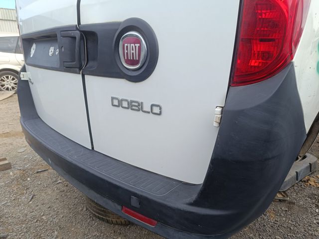 735497862 FIAT Parachoques trasero  en stock Córdoba