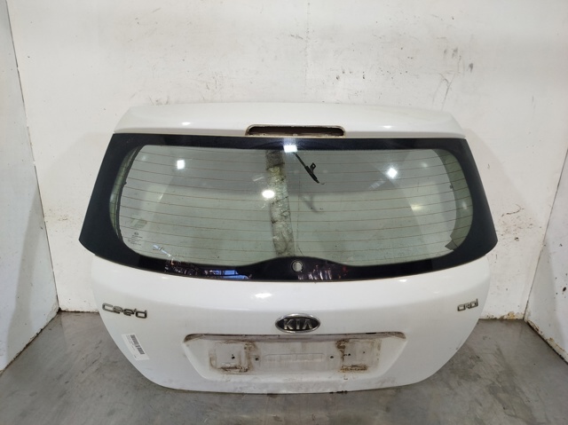 Puerta de maletero KIA Ceed  hatchback comprar en España