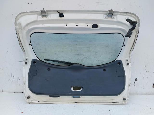 737001W220 HYUNDAI Puerta trasera comprar Alcalá