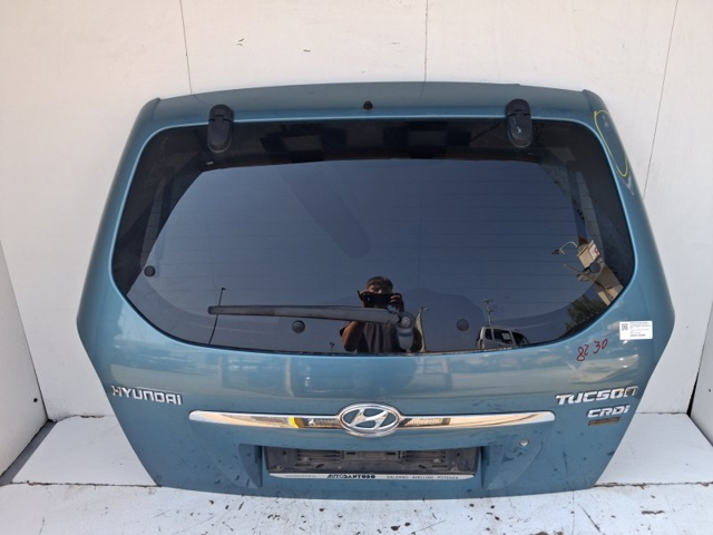 HYUNDAI 737002E050 Puerta trasera  en stock Salamanca