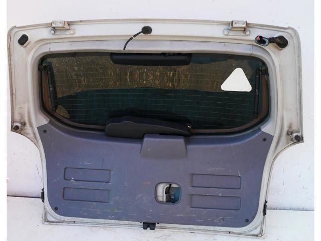 737002E050 HYUNDAI Puerta trasera comprar Bilbao