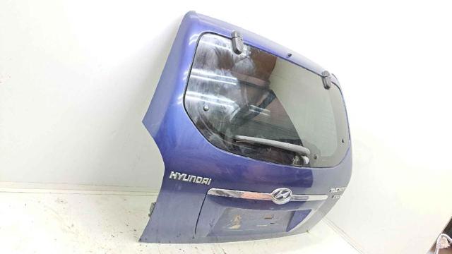 737002E050 HYUNDAI Puerta trasera  en stock Gandía