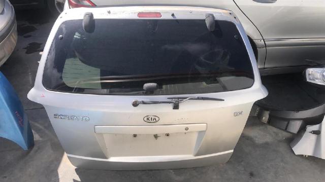 Compuerta trasera KIA Sorento  (JC)