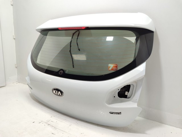 HYUNDAI 73700A2000 Puerta trasera  en stock Terrassa