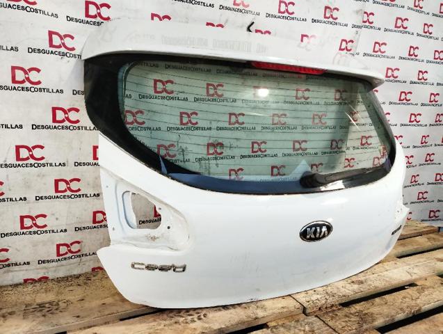 73700A2000 Puerta trasera del maletero (portón trasero)  comprar en Pontevedra