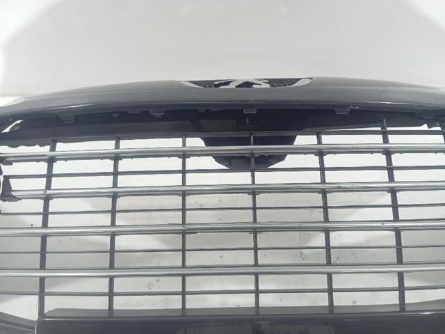 7401CZ Parachoques delantero  disponible Málaga