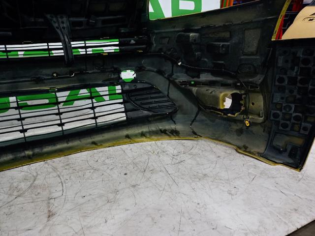 PEUGEOT 7401FJ Parachoques delantero  disponible Valladolid