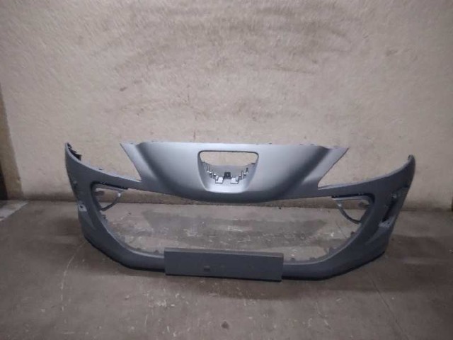 Parachoques delantero y trasero Peugeot 308 I 4A, 4C usado