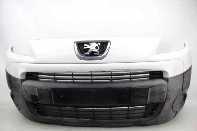 PEUGEOT 7401PT Parachoques delantero  disponible Valladolid