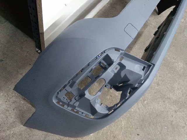7401PT PEUGEOT Parachoques delantero  disponible Ourense