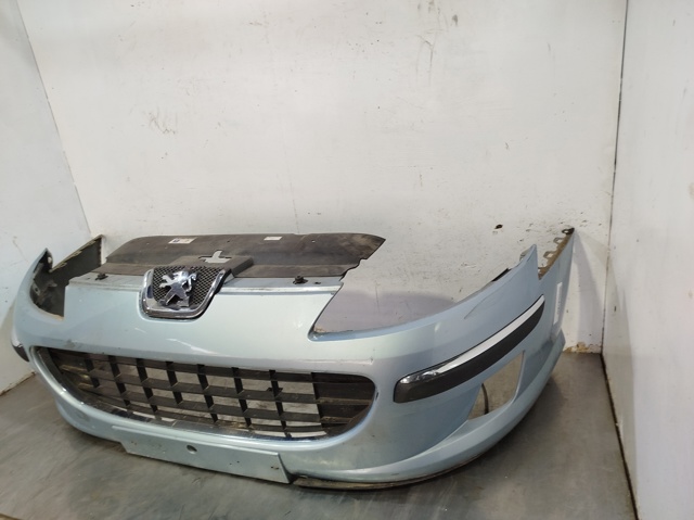 7401RA PEUGEOT Paragolpes  en stock Córdoba