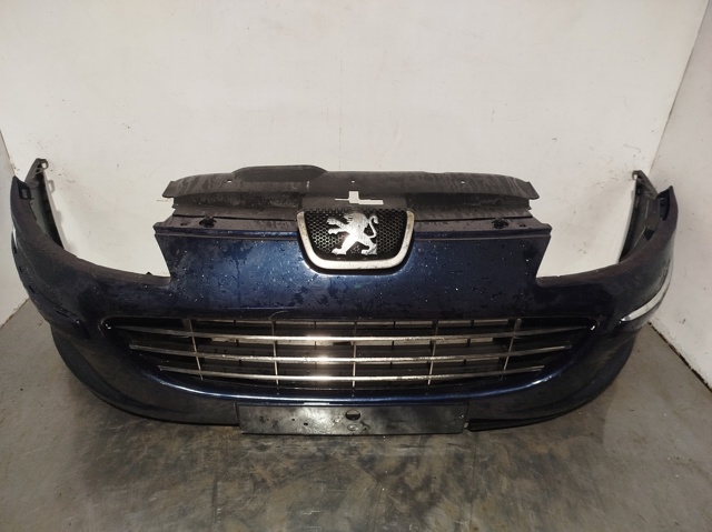 Parachoques delantero Peugeot 407  6D usado