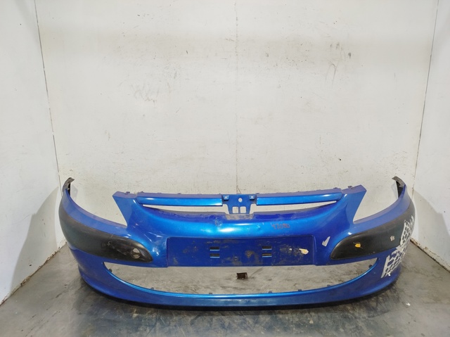 Paragolpes Peugeot 307  3A, 3C segundo mano