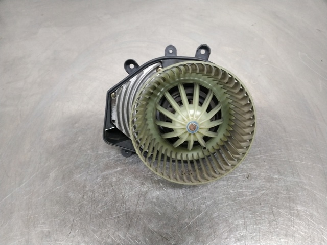 VAG 740221233F Motor del ventilador del calefactor  disponible Valladolid