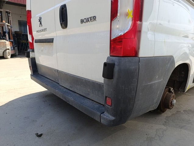 7410AL PEUGEOT Parachoques trasero, parte central comprar Madrid