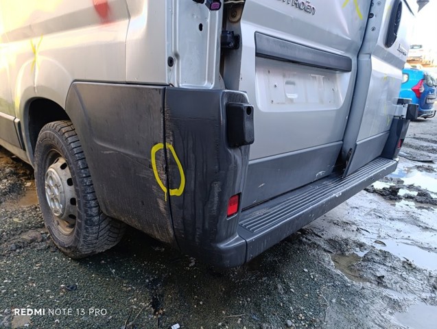PEUGEOT 7410AL Parachoques trasero, parte central comprar Barcelona