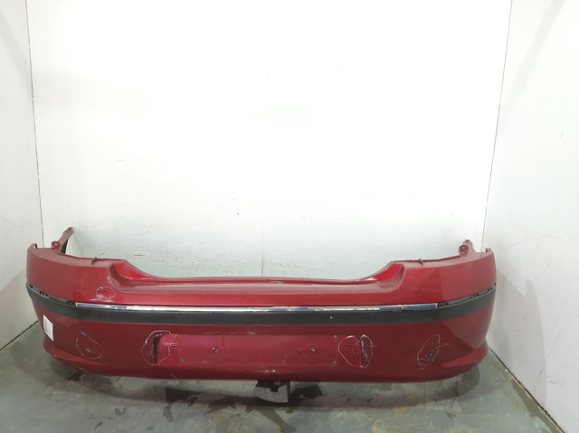 Paragolpes delantero y trasero Peugeot 407 sedán desguace