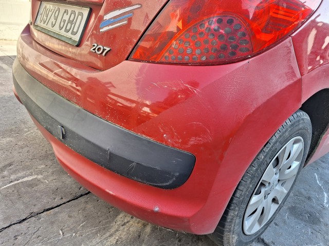 PEUGEOT 7410Z5 Parachoques trasero  en stock Salamanca