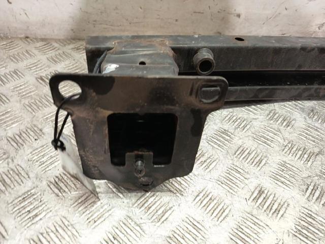 PEUGEOT 7414PQ Refuerzo parachoque delantero  en stock Terrassa