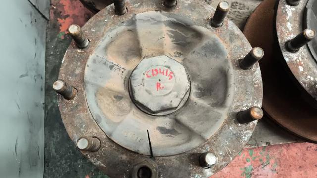 RENAULT 7421022433 Cubo de rueda delantero  comprar en Ponferrada