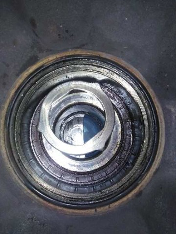 7421022433 RENAULT Buje de rueda delantero  en stock Córdoba