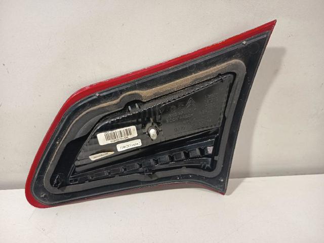 PEUGEOT 7453E4 Piloto trasero interior izquierdo  en stock Terrassa