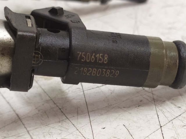 7506158 Inyector de combustible  comprar en Zaragoza