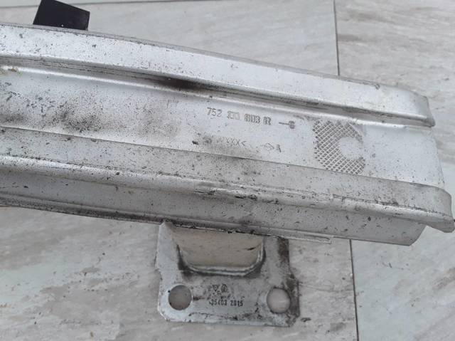 752100003R RENAULT Refuerzo parachoque delantero  en stock Gandía