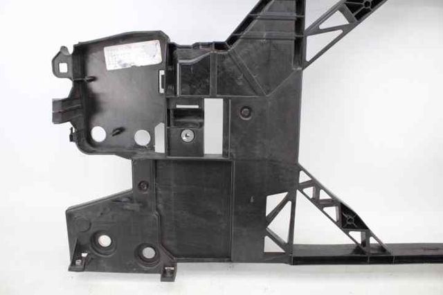 752100004R Panel de soporte del radiador y montaje de faros  comprar en Pontevedra