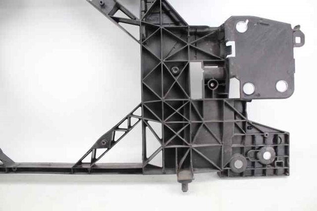 752100004R RENAULT Soporte de radiador comprar Alcalá