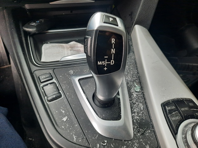 7596084 BMW
