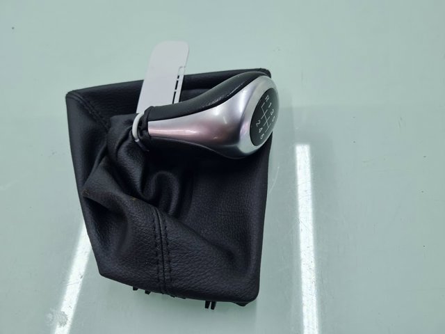 7596084 BMW
