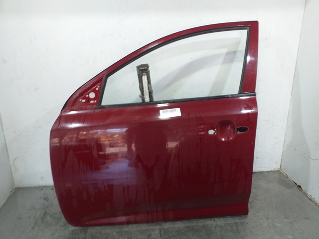 Puerta del conductor KIA Ceed  (ED)