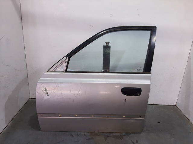 Puerta delantera izquierda 7600325031 Hyundai/Kia