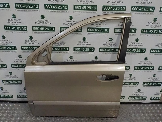 760033E111 HYUNDAI Puerta delantera izquierda  en stock Huelva