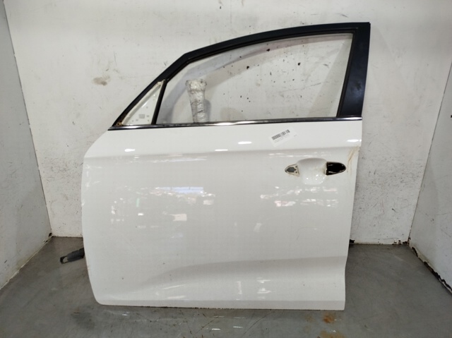 Puerta delantera KIA Carens  (2012-2018)