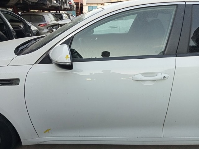 76003D4000 HYUNDAI Puerta delantera izquierda  en stock Huelva