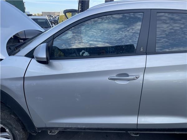 Precio del repuesto Puerta del conductor Tucson III SUV
