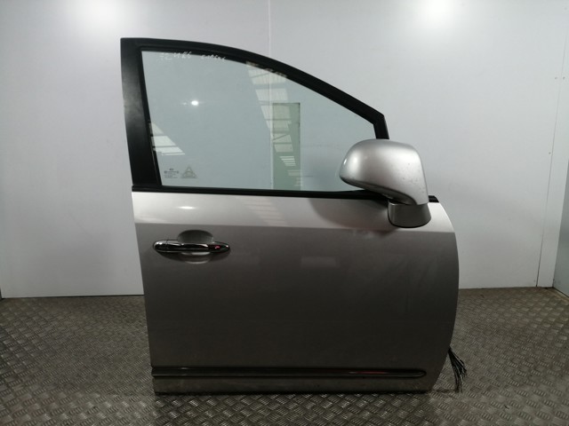 Puerta delantera derecha 760041D010 Hyundai/Kia