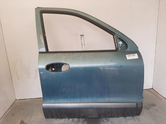 Puerta delantera derecha 7600426111 Hyundai/Kia